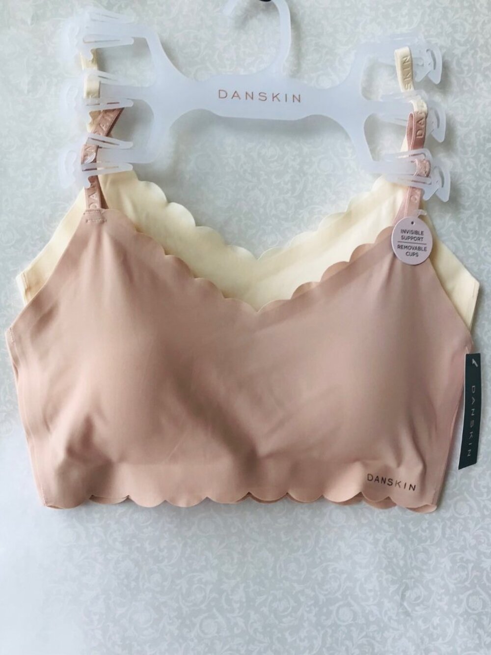 Danskin  Invisible Support  BRAS, Removable Cups 2-set   Size : M